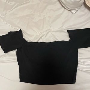 Off shoulder black short sleeve